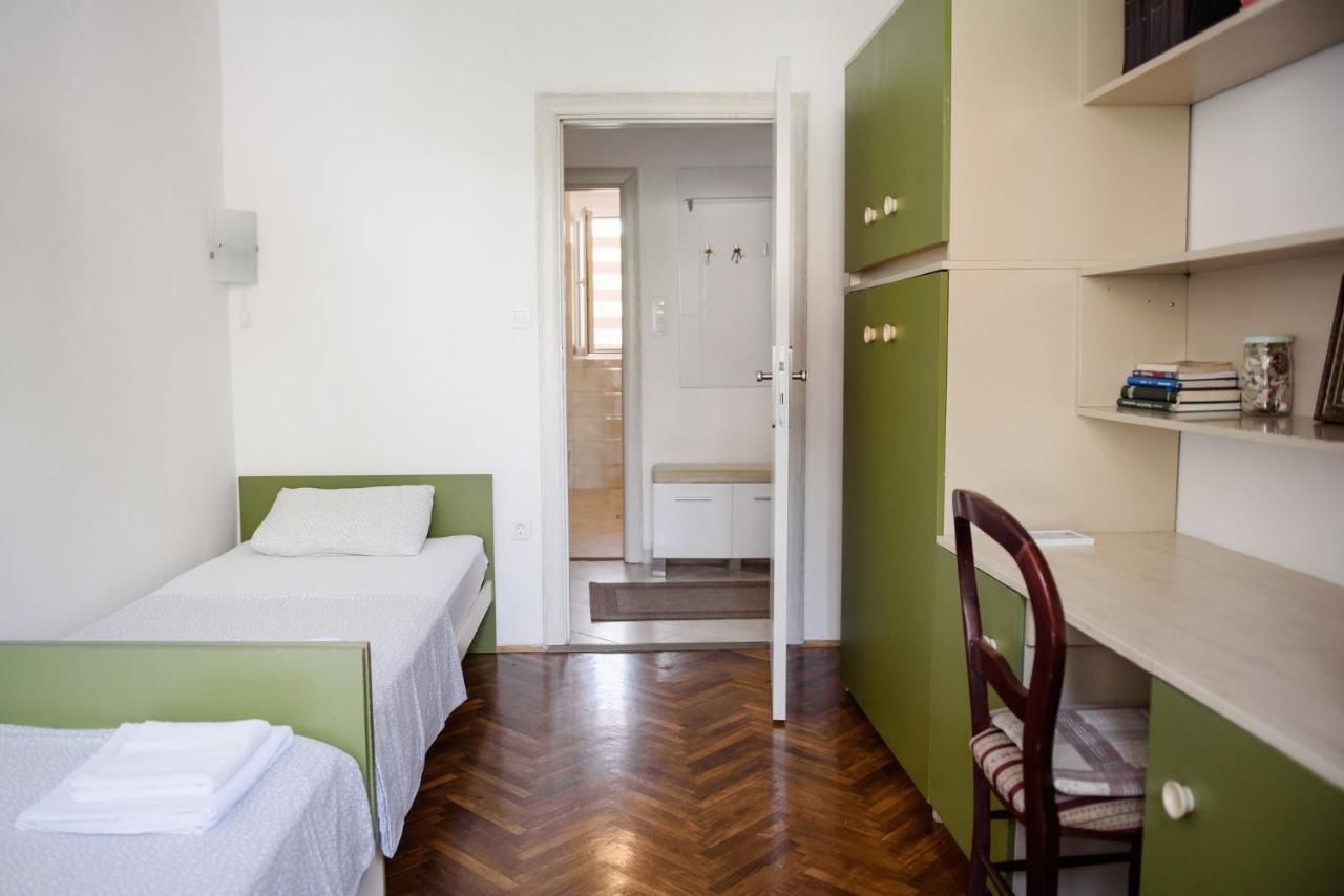 Апартаменты Cozy 2BR apartment, 3 min to the old town Котор-14