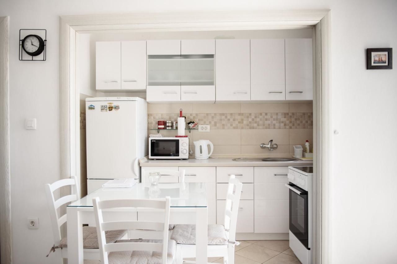 Апартаменты Cozy 2BR apartment, 3 min to the old town Котор-7