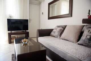 Апартаменты Cozy 2BR apartment, 3 min to the old town Котор Апартаменты-19