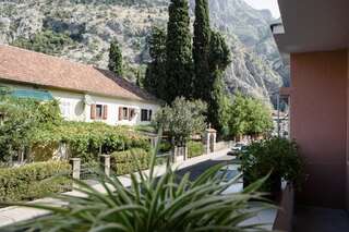 Апартаменты Cozy 2BR apartment, 3 min to the old town Котор Апартаменты-28