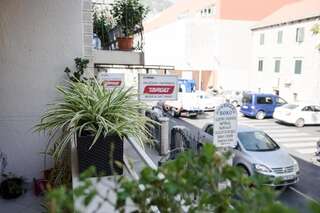 Апартаменты Cozy 2BR apartment, 3 min to the old town Котор Апартаменты-29