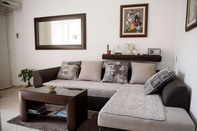 Апартаменты Cozy 2BR apartment, 3 min to the old town Котор-3